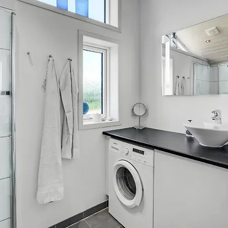 Lovely In With Kitchen Holiday home